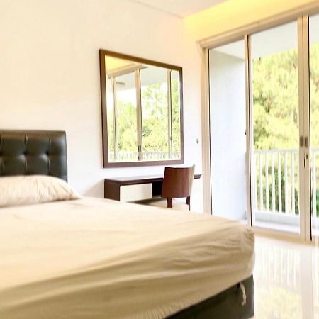 Imah Dago Villa - Budget Staycation Villa In Μπαντούνγκ Εξωτερικό φωτογραφία